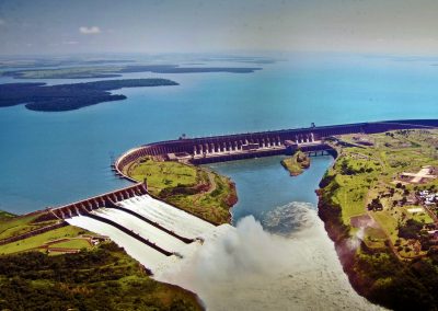 2. Represa hidroeléctrica de Itaipú // Brasil/ Paraguay (14,0 GW)