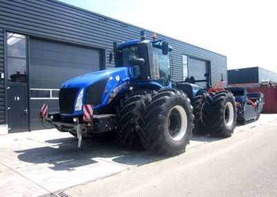 3. New Holland T9.700 // CNH Industrial (682 hp)