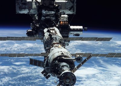 6. International Space Station (ISS) // internationale samenwerking (97,9 m)
